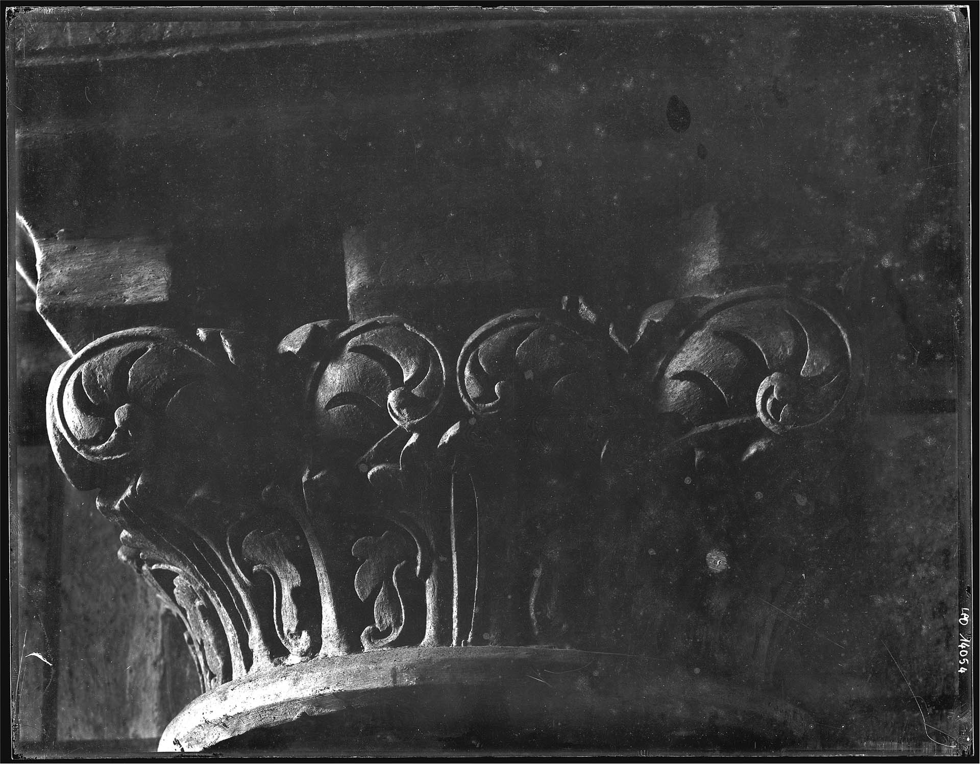 Eugène Lefèvre-Pontalis (1862-1923), Chapiteau