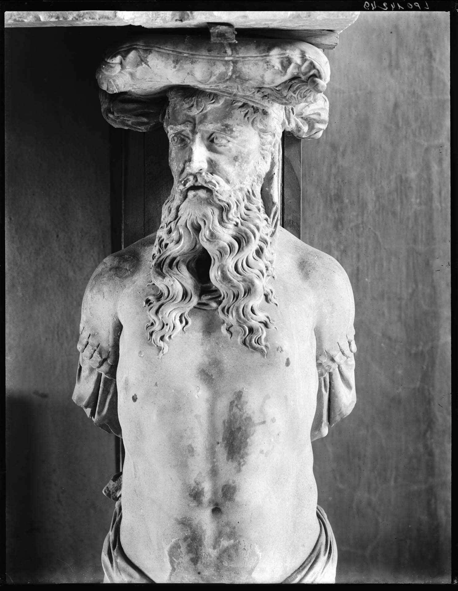 Eugène Lefèvre-Pontalis (1862-1923), Atlante, cheminée, Château du Pailly, (Haute-Marne)