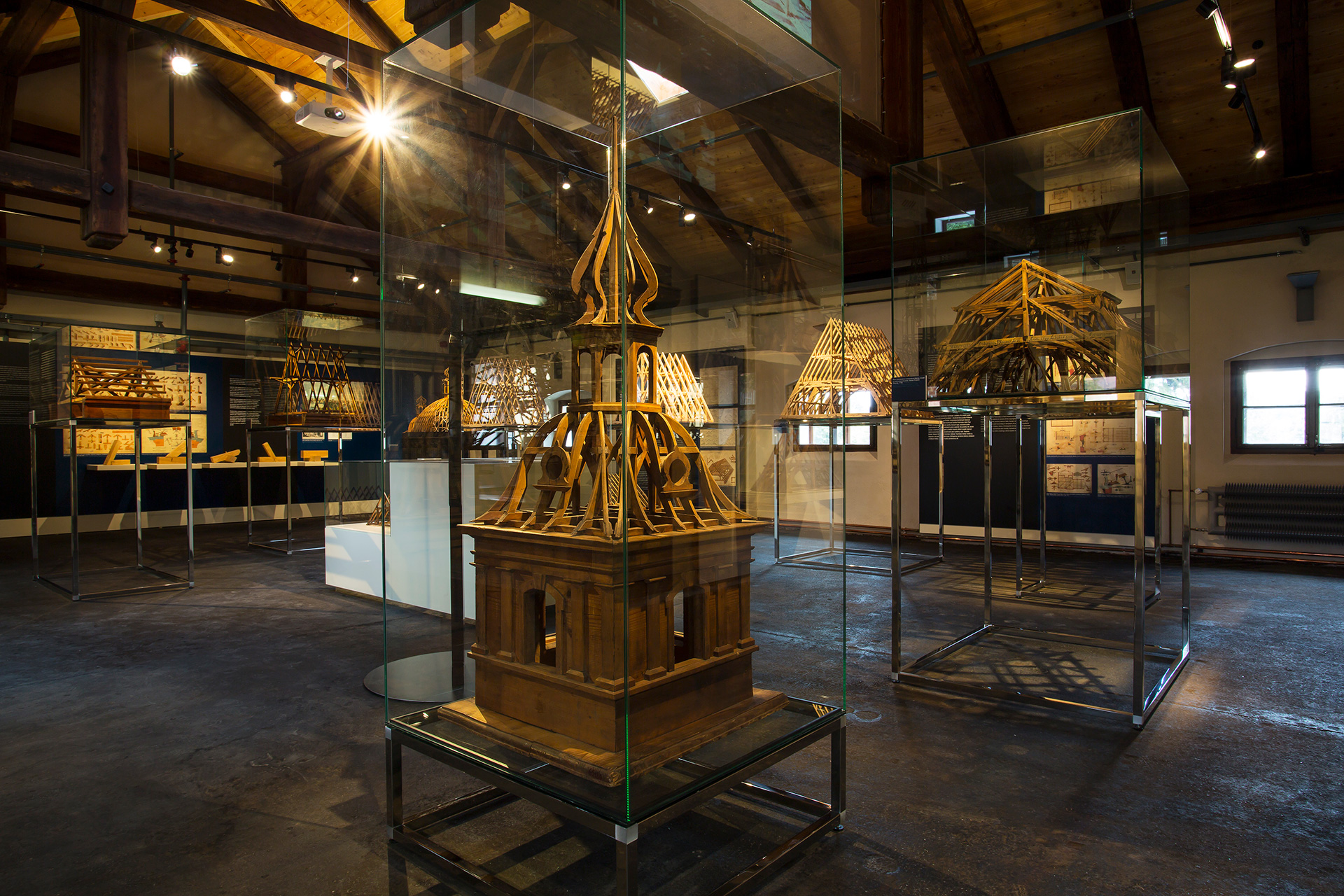 Permanent exhibition of historical civil engineering: Roof trusses