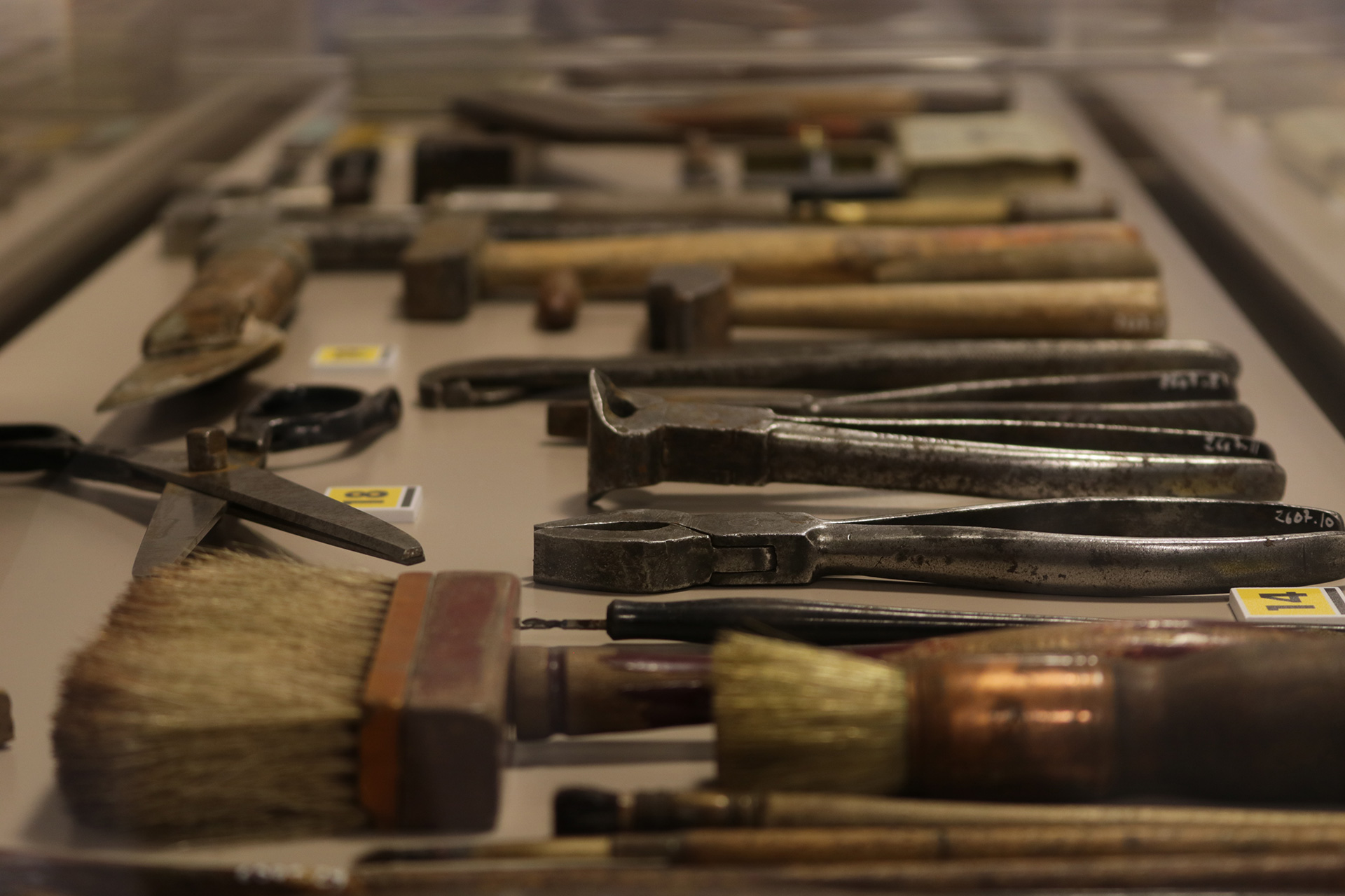 vue générale des outils pour le bois, 2019