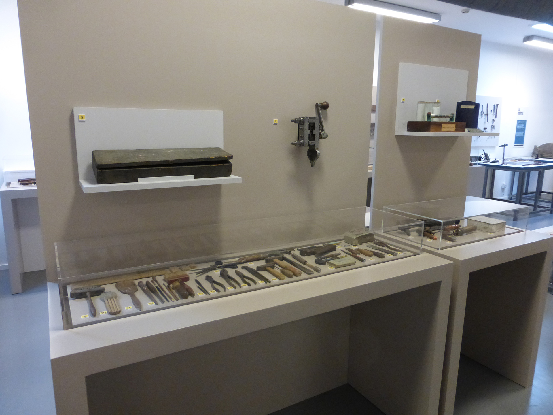 collections CRMH outils verre