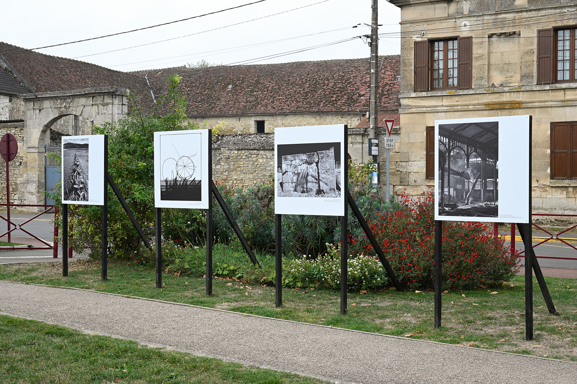 Panneaux de l'exposition Jean-Claude Gautrand à Bresles