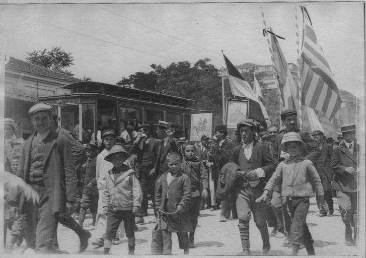 Opérateur K, Manifestation pour protester contre l'entrée des Bulgares en Grèce, 1916