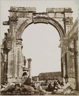 Félix Bonfils, Arche centrale de l'arc de triomphe de Palmyre (Syrie), s.d