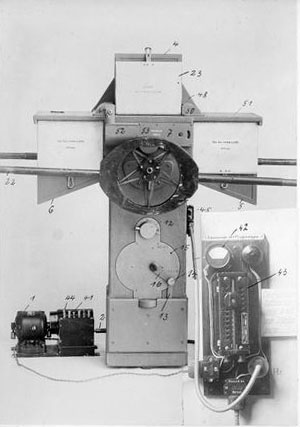 René Desclée, Reproduction d'un appareil photo utilisé pour les prises de vue aérienne (prise par avion), 1931.12.26