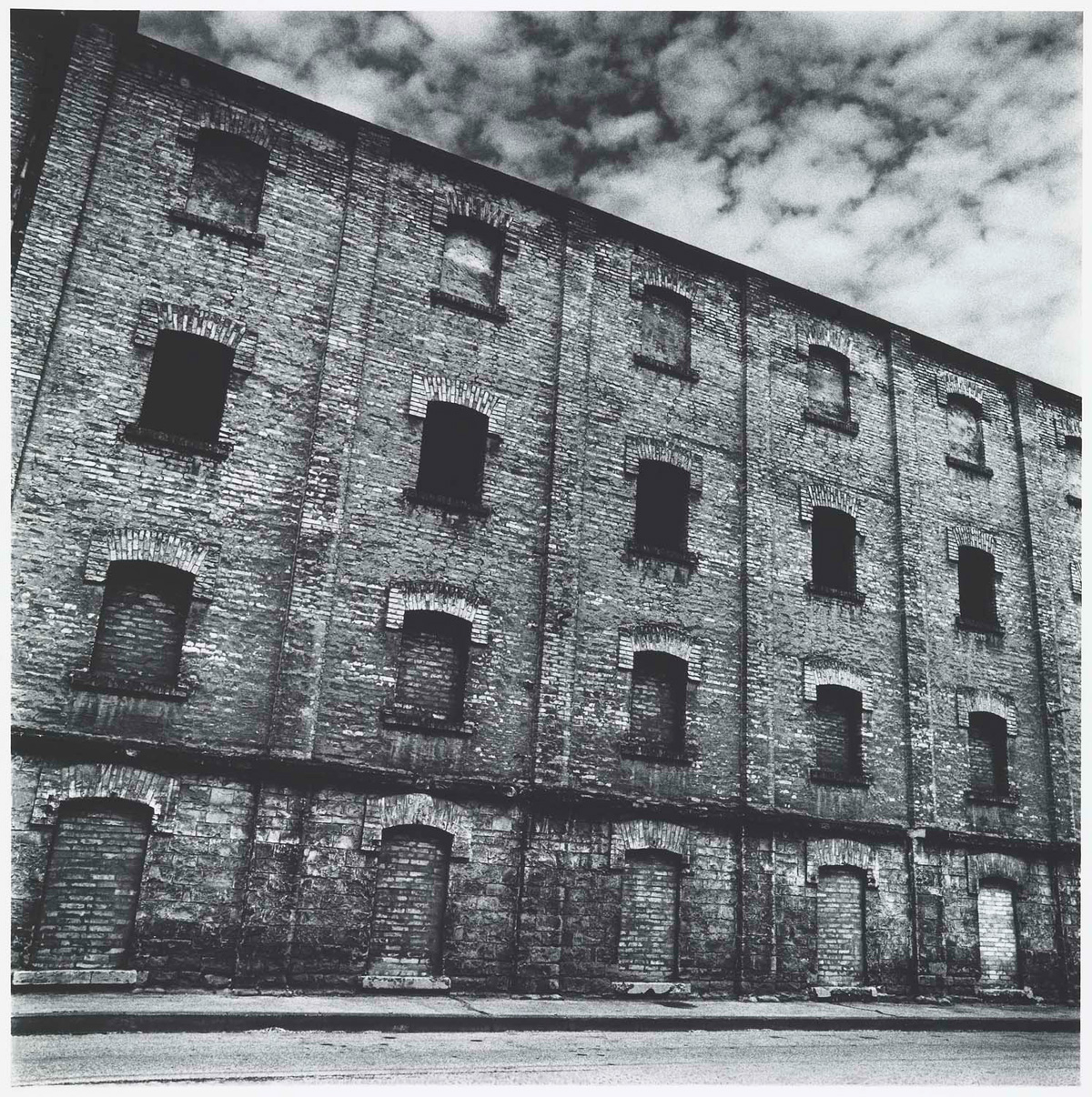 Façade de fabrique, San Sabba, Italie, 2000