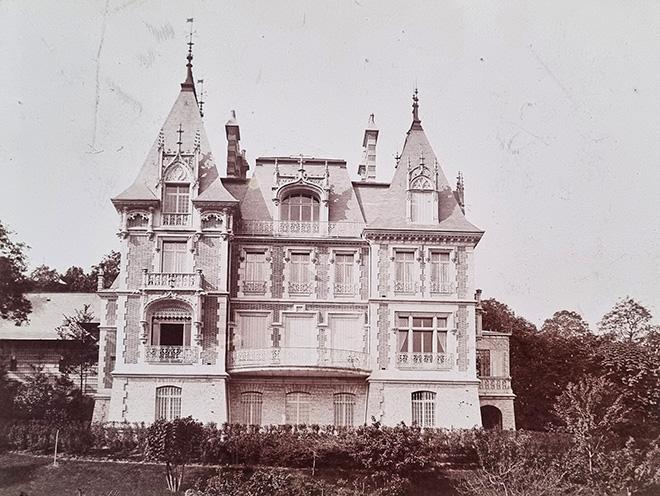 château des Montalets qui se trouve au 19 boulevard Anatole-France à Meudon.
