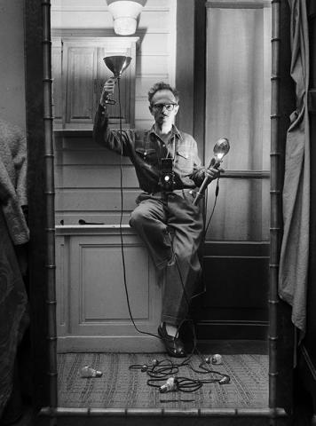 Autoportrait flash Willy Ronis