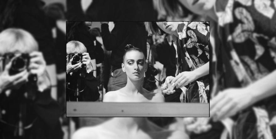 Renée Falcke, Backstage du défilé des collections Claude Montana, maquillage des mannequins,1987