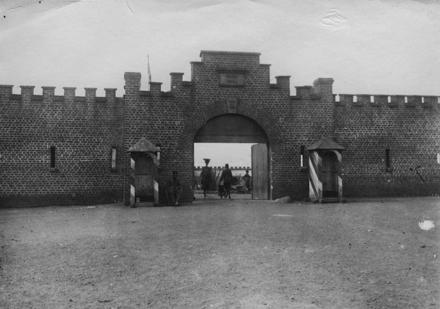 Entrée du fort de Doumé enlevé le 25 Juillet 15