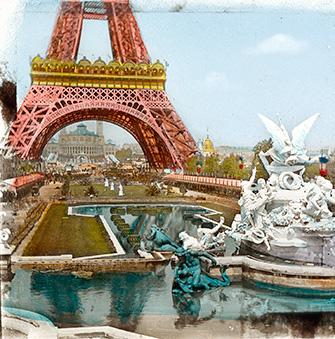 Fonds Vignacq Tour Eiffel, 1889 Plaque positive pour projection noir et blanc colorisée