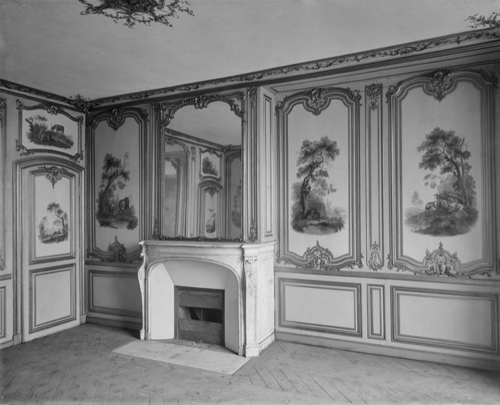 Louis Moreau, Cabinet des Fables : panneaux peints et cheminée, Hôtel de Villemaré, Paris 01, avt 1898 