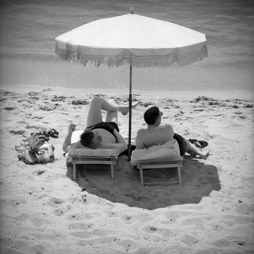 Marcel Bovis, Plage, Cannes, 1957