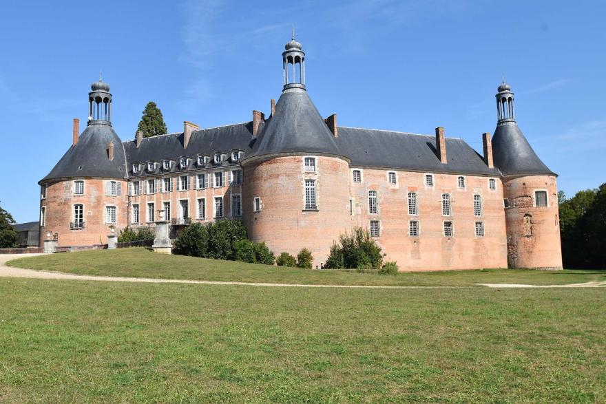 Franck Genestoux, Le château de Saint-Fargeau (Yonne), 2023 © Ministère de la Culture (France), MPP, diff. RMN-GP.