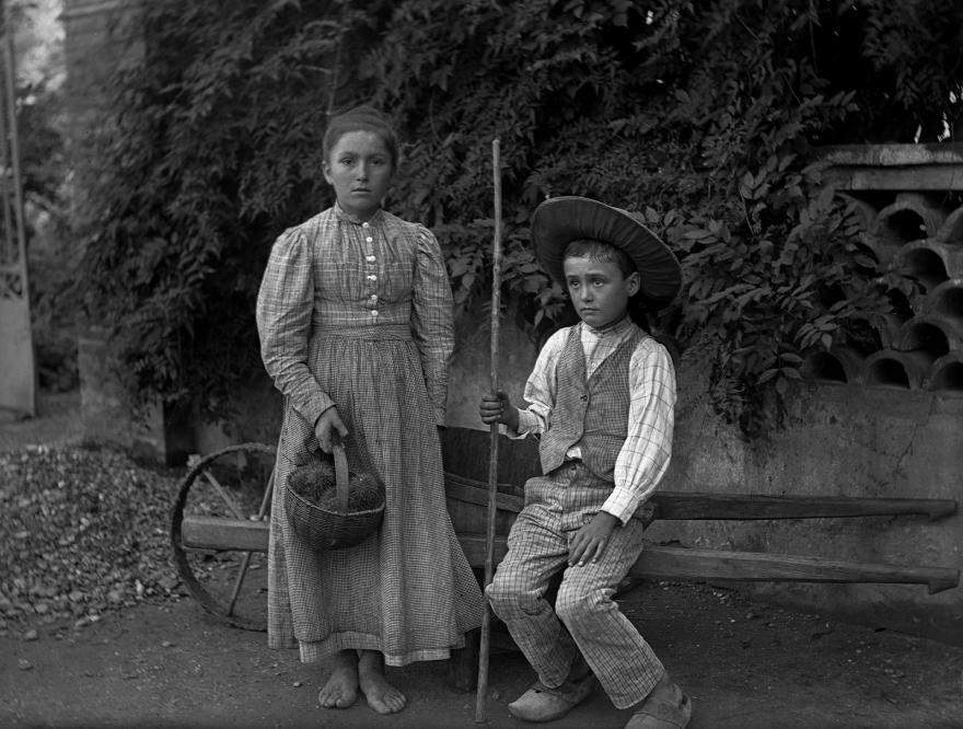 Amélie Galup, Le berger et la bergère de Boisvieux ,Boisvieux, (france), 1897