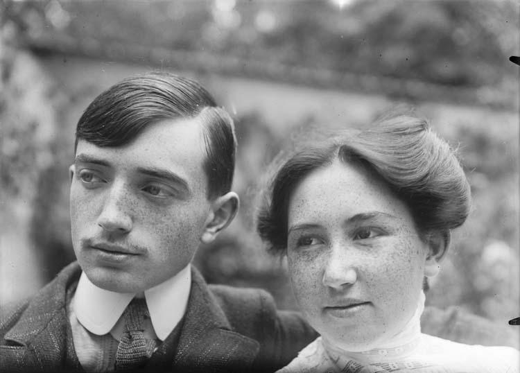 Jules Antoine, Marthe et Jean Antoine en extérieur, 1900
