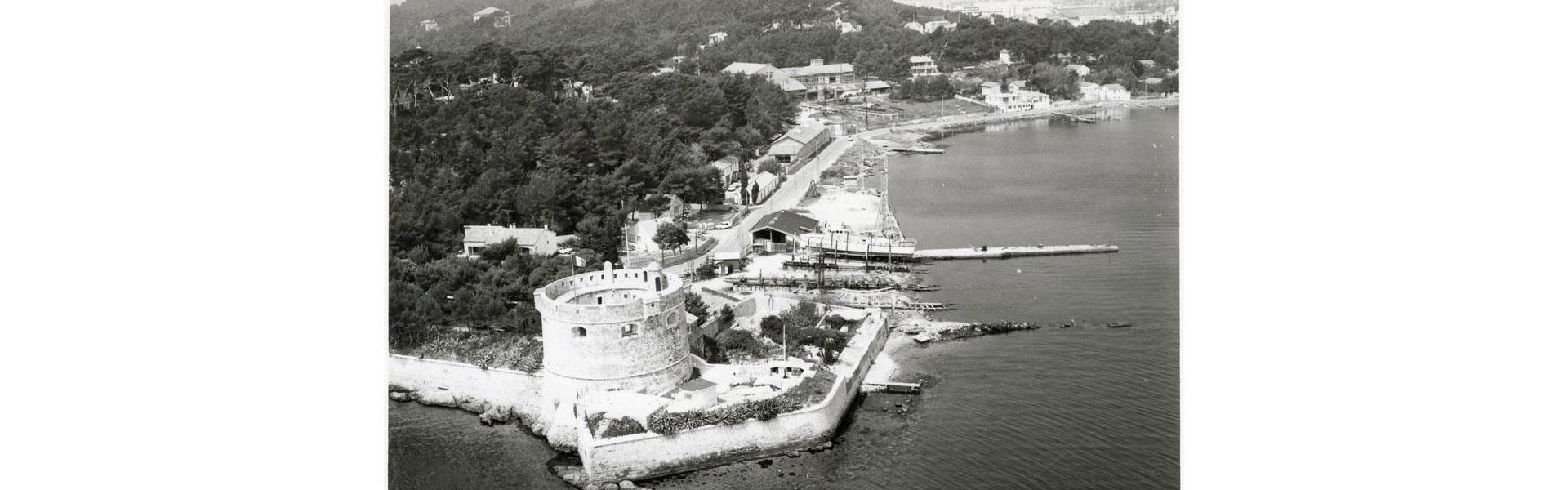 Sylvie Réol, Vue aérienne du fort de Balaguier, La Seyne-sur-Mer (Var), [sd] © Ministère de la Culture (France), Médiathèque du patrimoine et de la photographie, Tous droits réservés